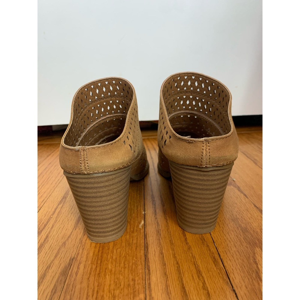 Cloudwalker Platform Heels Size 6 - image 4